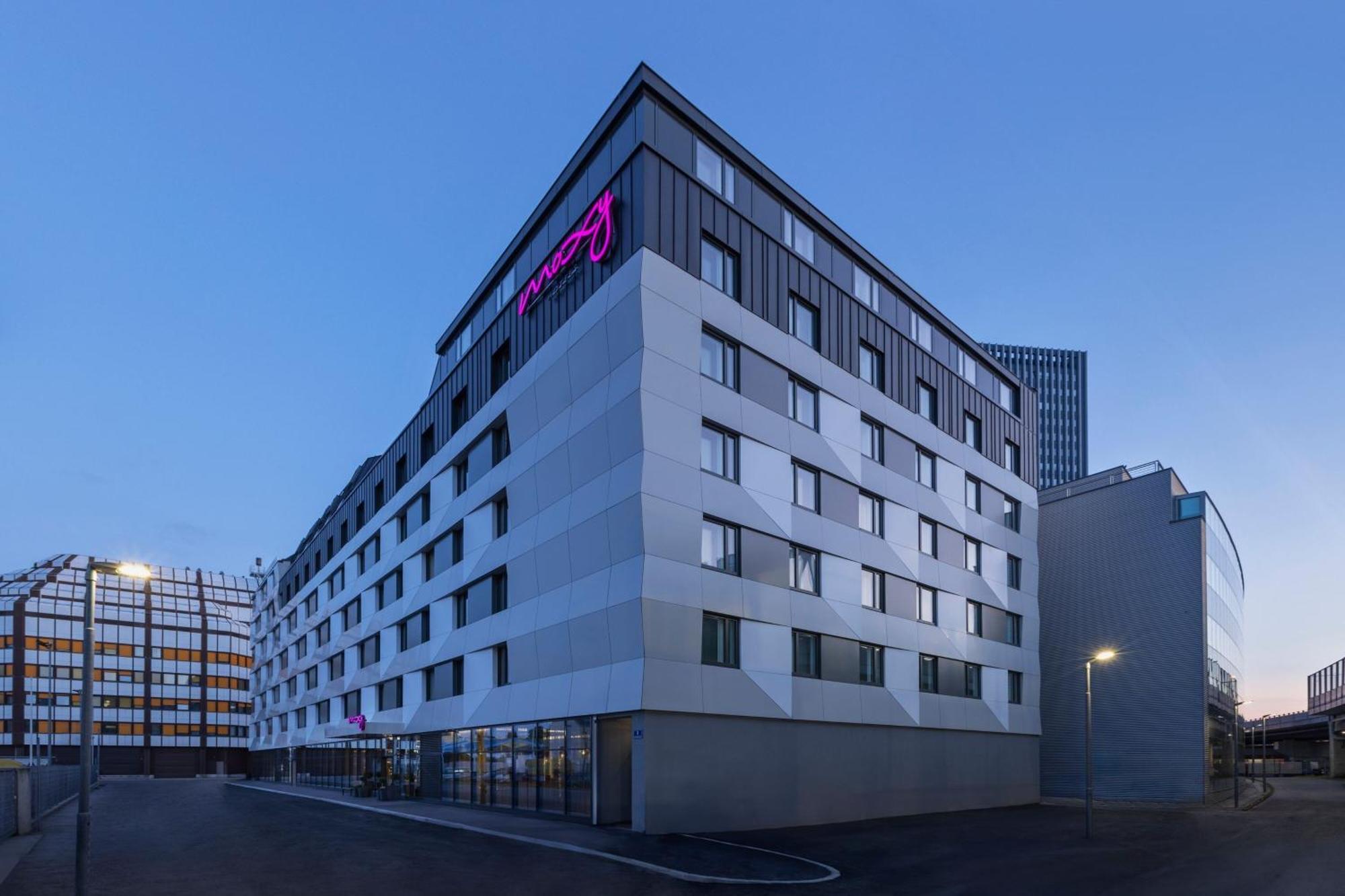 Moxy Vienna City East Extérieur photo