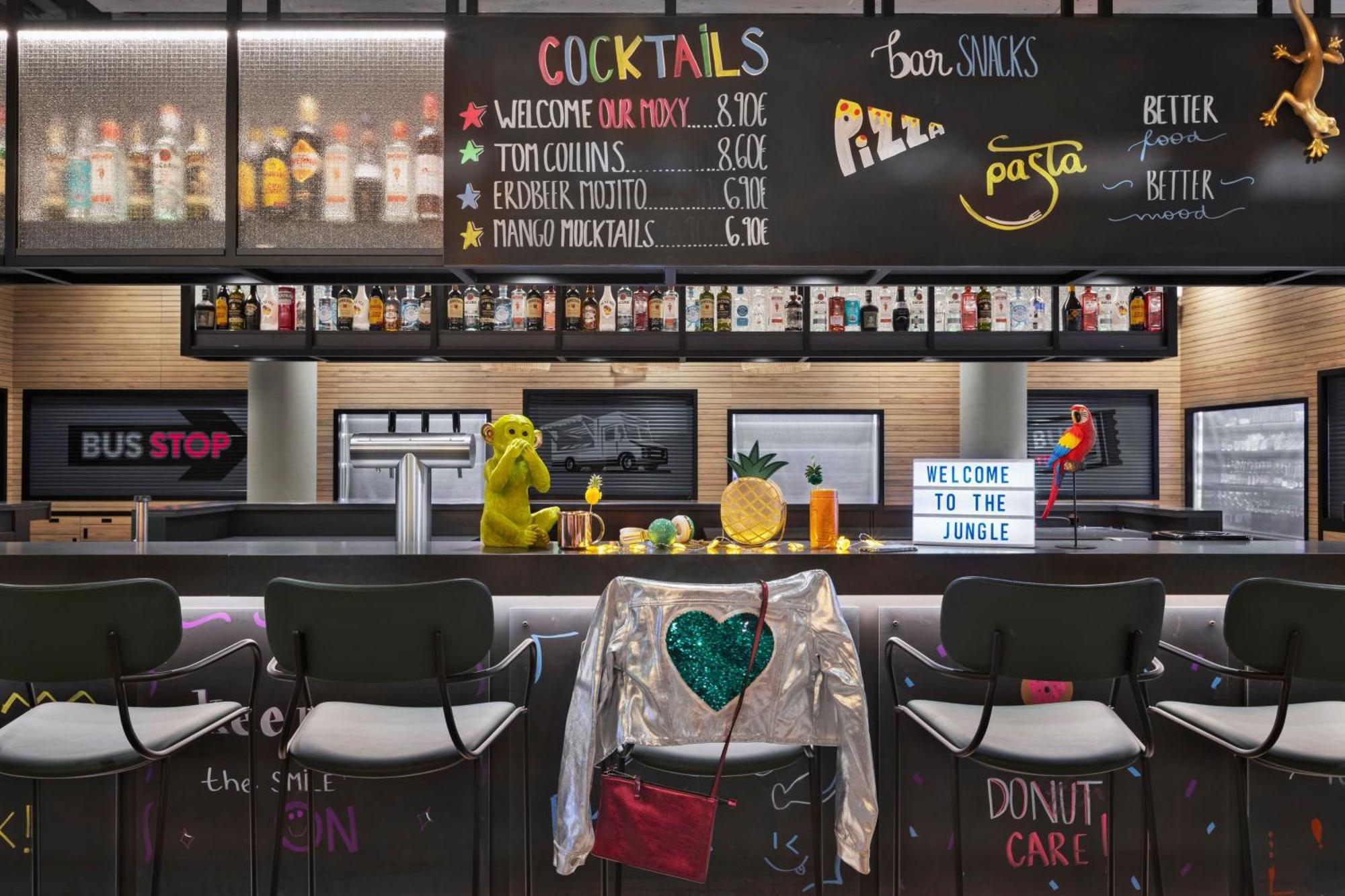 Moxy Vienna City East Extérieur photo