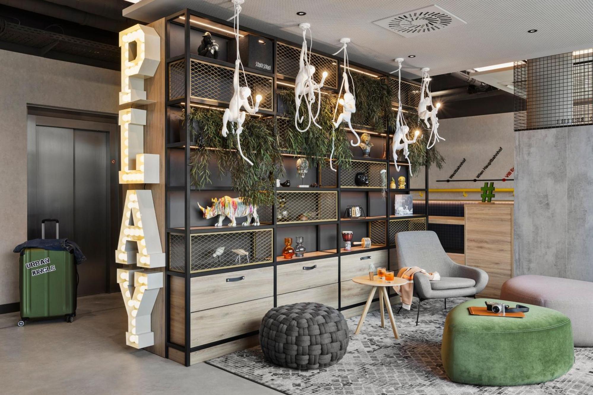 Moxy Vienna City East Extérieur photo