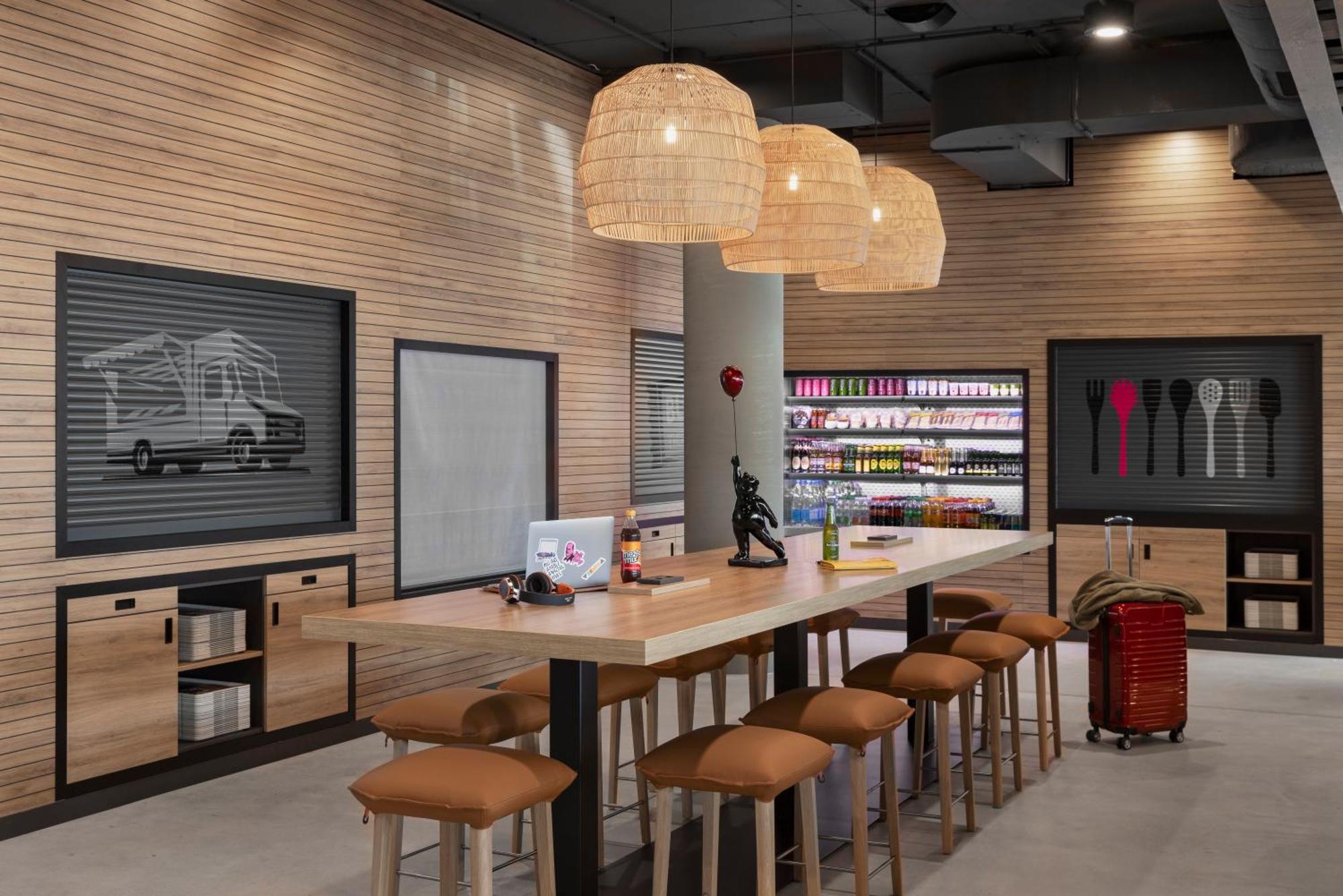 Moxy Vienna City East Extérieur photo