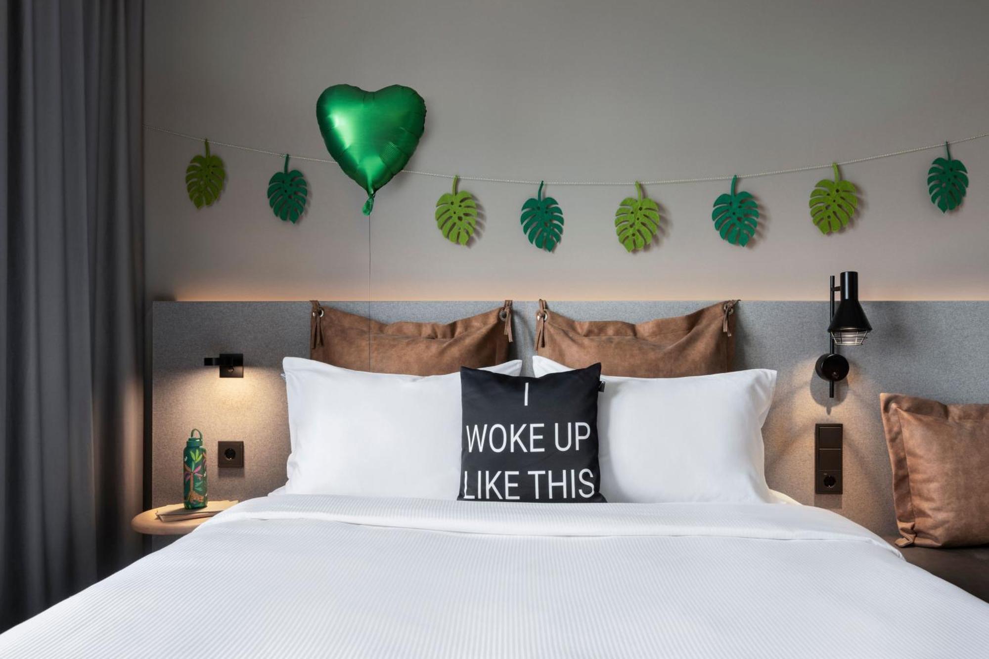 Moxy Vienna City East Extérieur photo