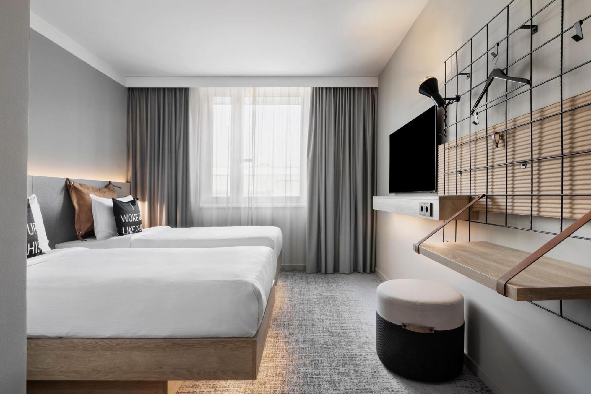 Moxy Vienna City East Extérieur photo