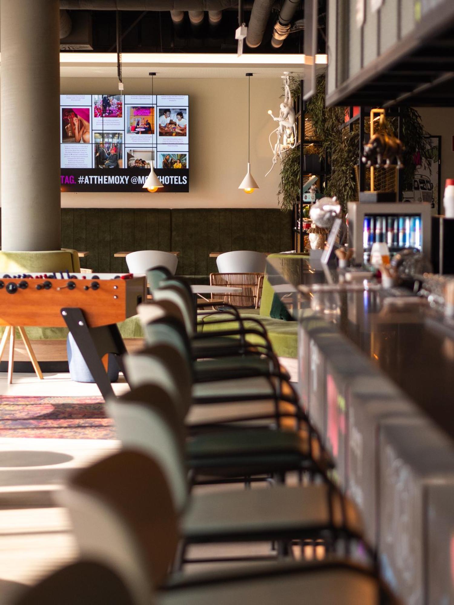 Moxy Vienna City East Extérieur photo